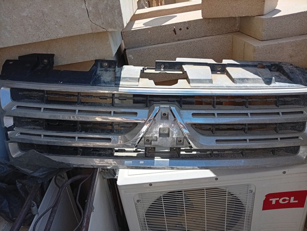 Mitsubishi radiator barmaqlığı — Ehtiyat hissələri və aksesuarlar, Bakı