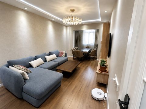 Satılır 2 otaqlı köhnə tikili 66 m² — Bakı