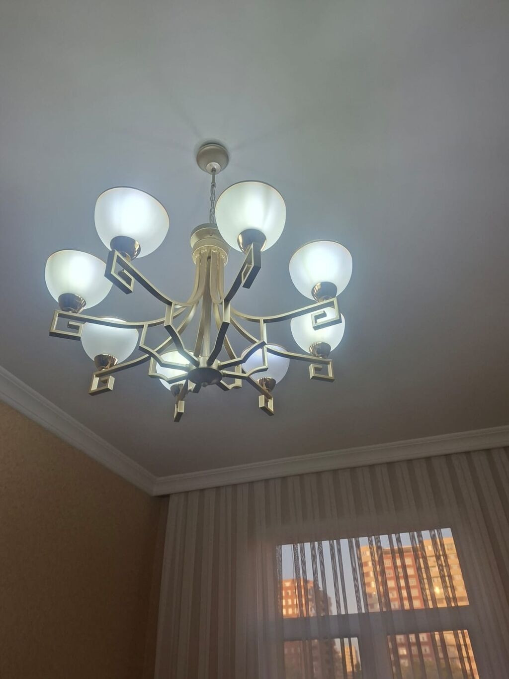 Çılçıraq, 8 lampa — Tavan is?qlar? v? cilc?raqlar, Bakı (2)