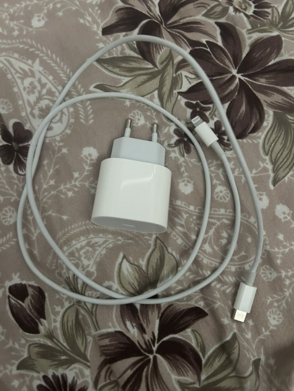 Simsiz şarj cihazı Apple, 20 Vt, İşlənmiş — Şarj cihazları, Bakı