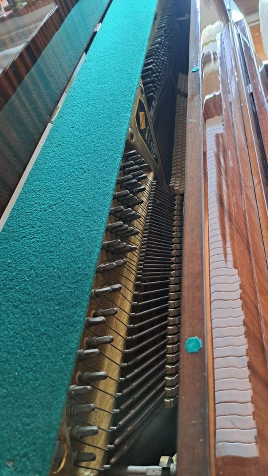 Akustik vertikal piano – “Ukraina” markası - Korpus: parlaq laklı — Pianino və digər klaviş alətləri, Bakı (2)