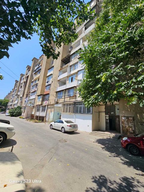 Satılır 2 otaqlı köhnə tikili 80 m² — Bakı
