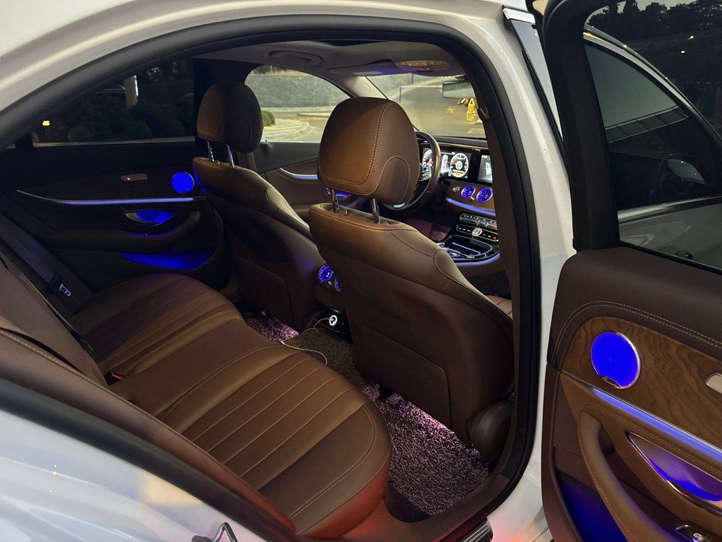 Mercedes E 220 d, 2.0 L, 2019 il, 147 500 km — Avtomobillər, Bakı (10)