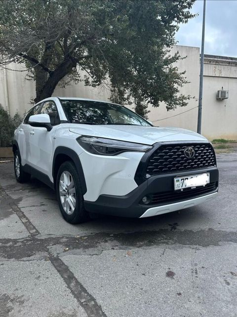 Toyota Corolla Cross, 2.0 L, 1.31 kWh, 2024 il, 13 600 km — Bakı