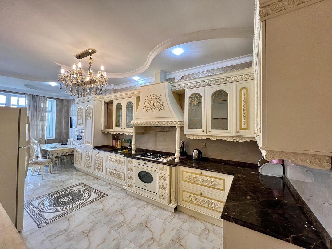 Satılır 3 otaqlı yeni tikili 190 m² — Mənzil, Bakı (10)