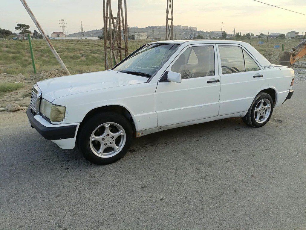 Mercedes 190, 2.5 L, 1990 il, 158 700 km — Avtomobillər, Bakı (4)