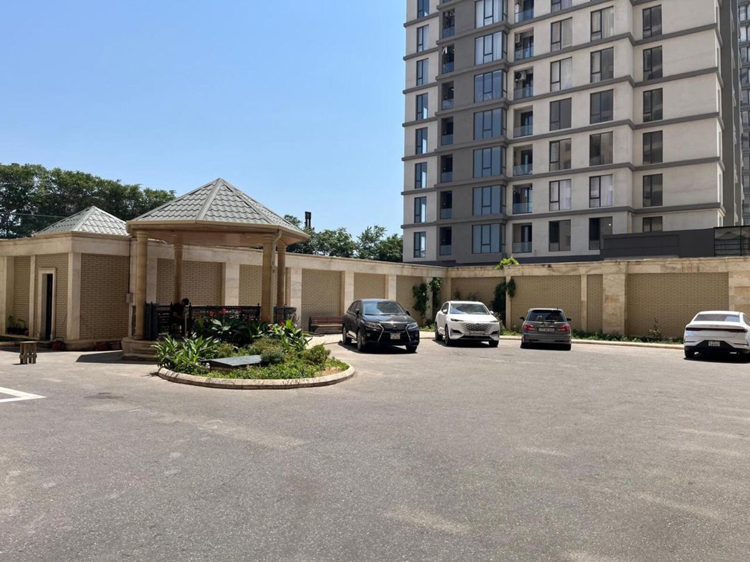 Satılır 4 otaqlı yeni tikili 175 m² — Mənzil, Bakı (2)