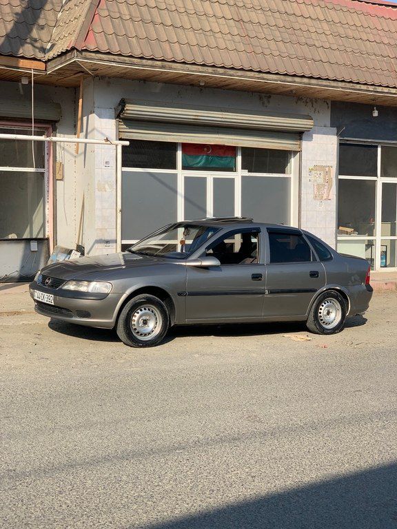 Opel Vectra, 1.8 L, 1996 il, 300 000 km — Avtomobillər, Masallı (3)