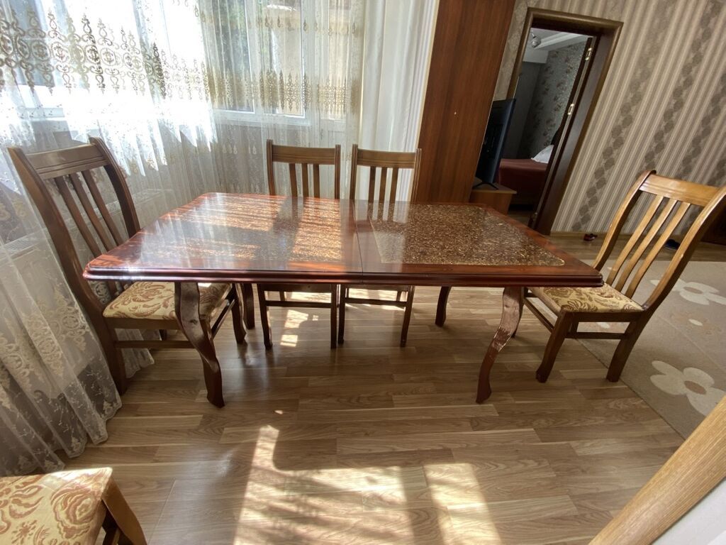 Qonaq otağı üçün, İşlənmiş, Açılmayan, Dördbucaq masa, 6 stul — Masalar və stullar, Sumqayıt (6)
