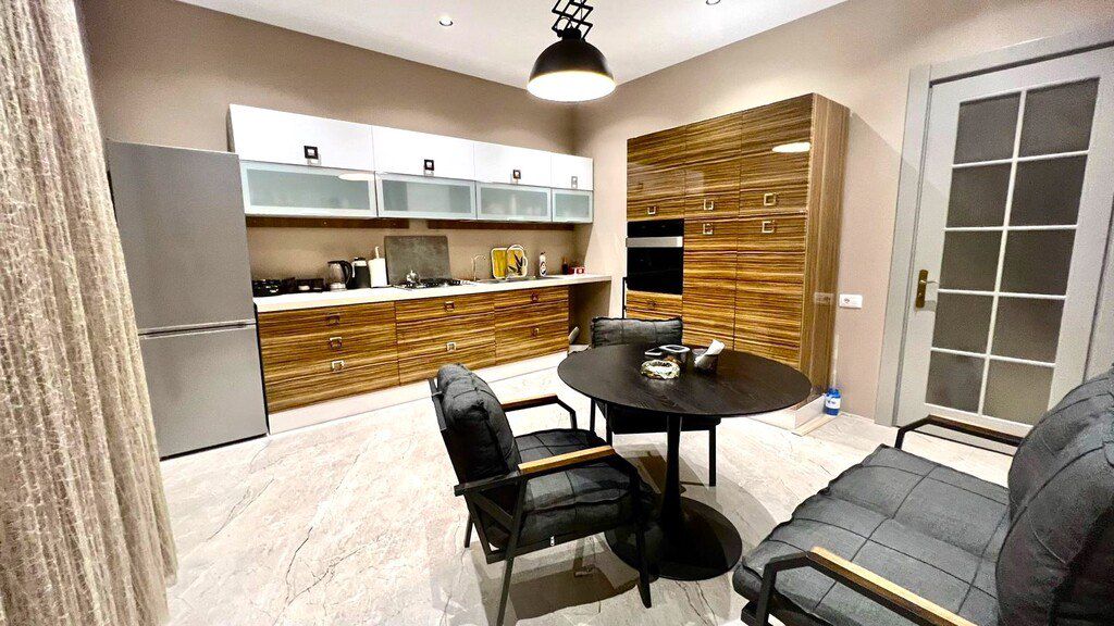 Satılır 7 otaqlı həyət evi/bağ evi 650 m² — Ev, villa, Bakı (12)