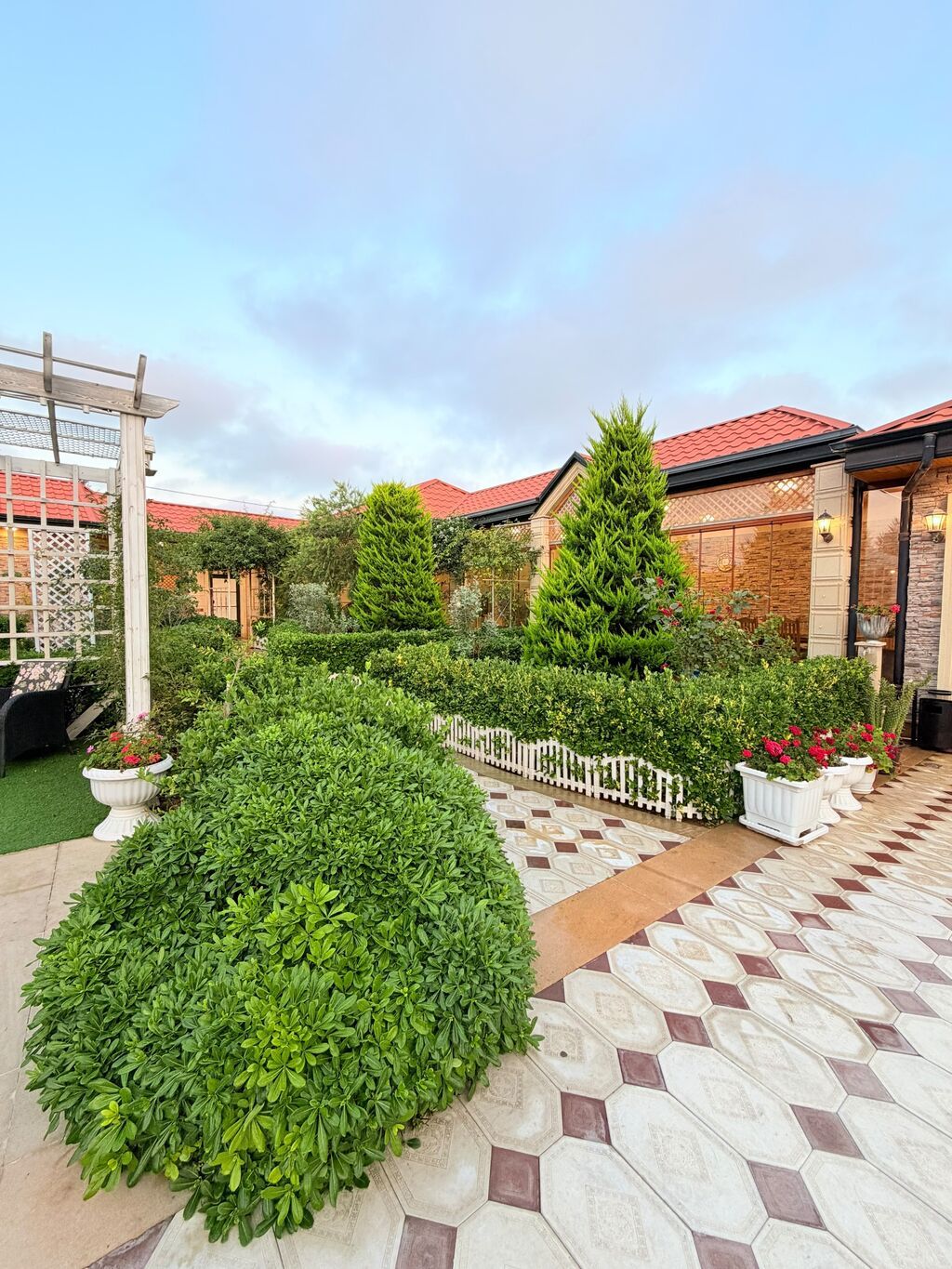 Şüvəlan qəs., 195 kv. m, 4 otaqlı, Hovuzlu, İşıq — Ev, villa, Bakı (2)