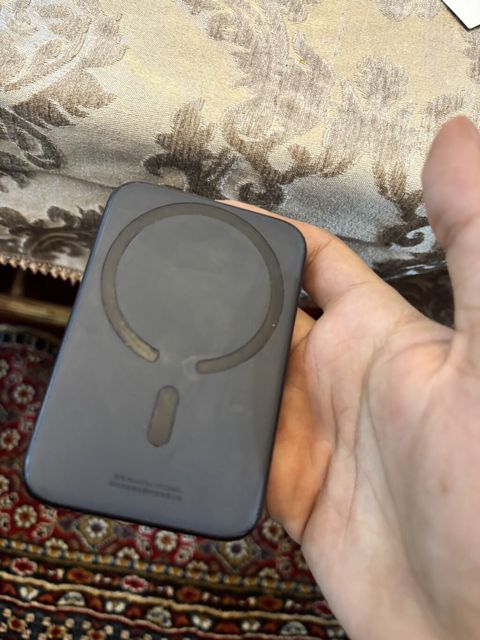 Power bank temiz vezyetde biraz endirim ederem cuzi — Bakı