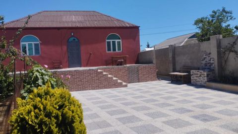 Satılır 5 otaqlı həyət evi/bağ evi 110 m² — Bakı