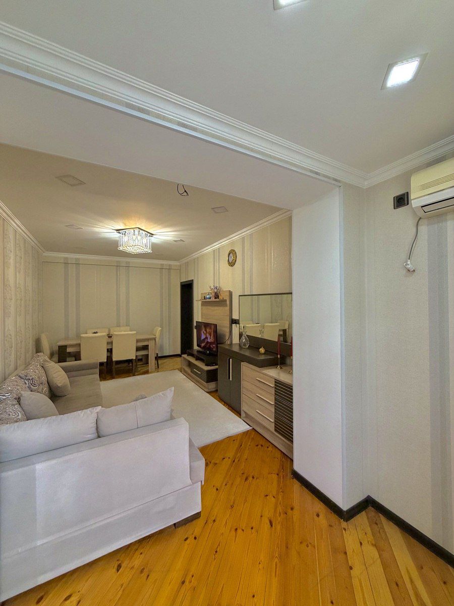 Satılır 2 otaqlı köhnə tikili 60 m² — Mənzil, Bakı (7)