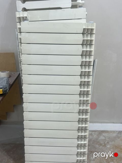 Ağ rəngli su radiatoru (seksiyalı) - Material: metaldan (seksiyalı — Bakı