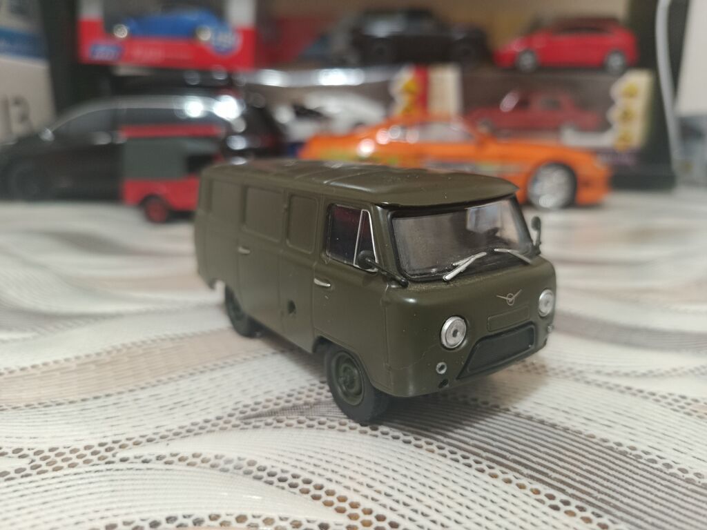 UAZ-452 “Buxanka” metal kolleksiya modeli - Miqyas: 1:43 (alt hissədə — Modellar, Bakı (5)