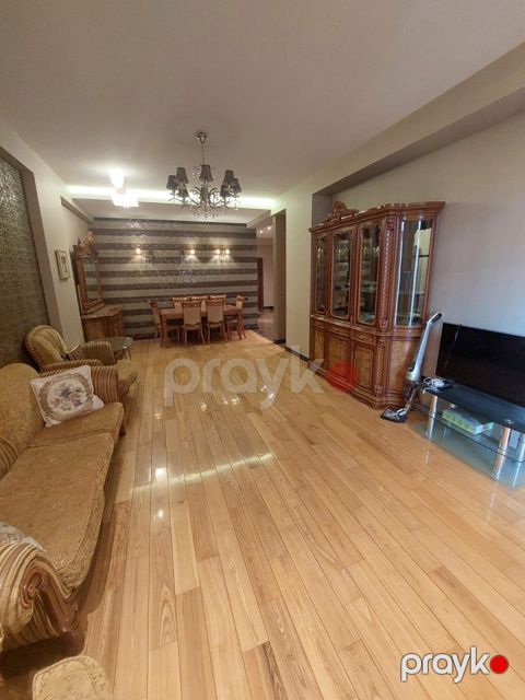 İcarəyə verilir 2 otaqlı yeni tikili 125 m²