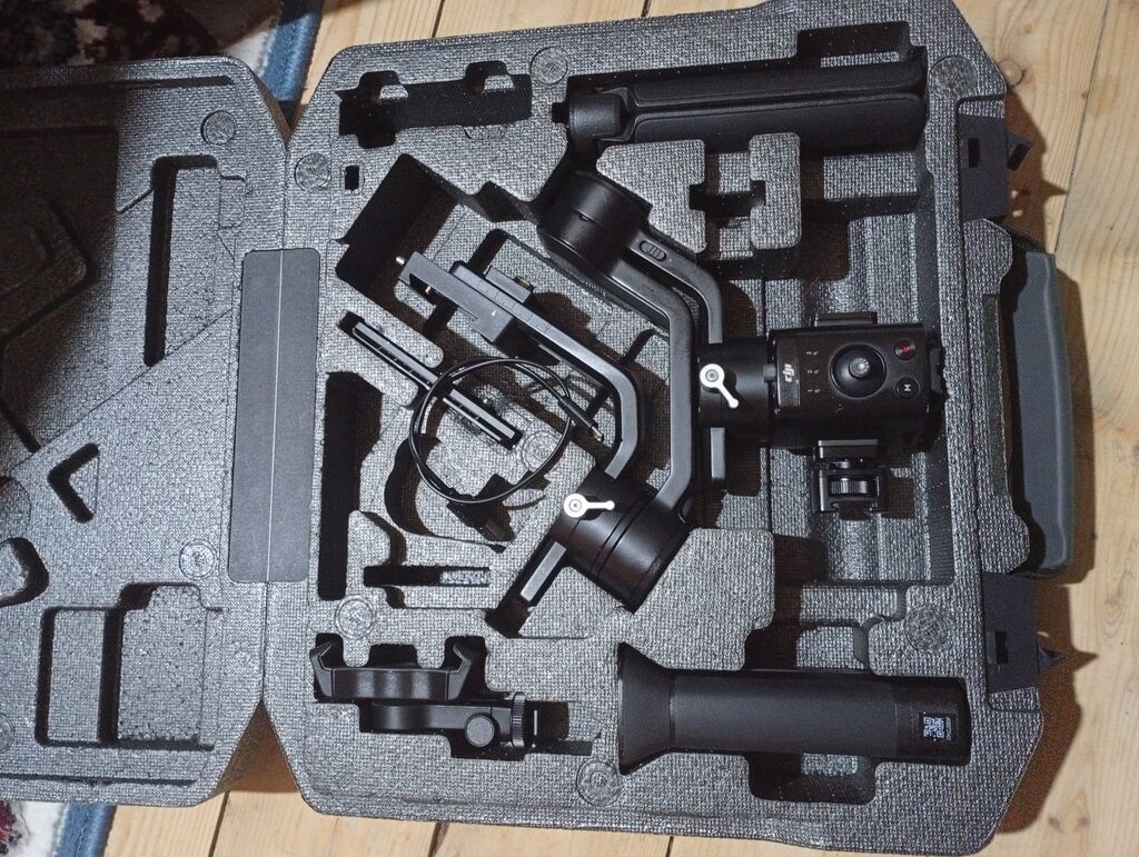 DJI Ronin-SC 3 oxlu kamera stabilizatoru Məhsulun təsviri: - Yüngül — Tripod, steadicam, video işıq, Şəmkir (3)