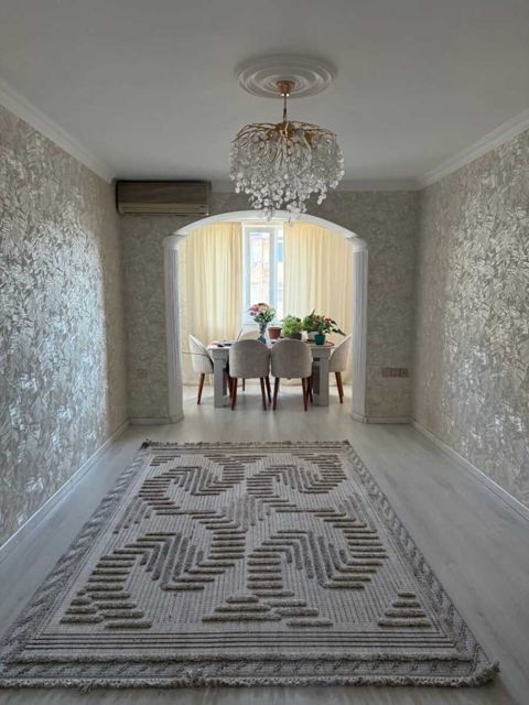Satılır 3 otaqlı köhnə tikili 80 m² — Bakı