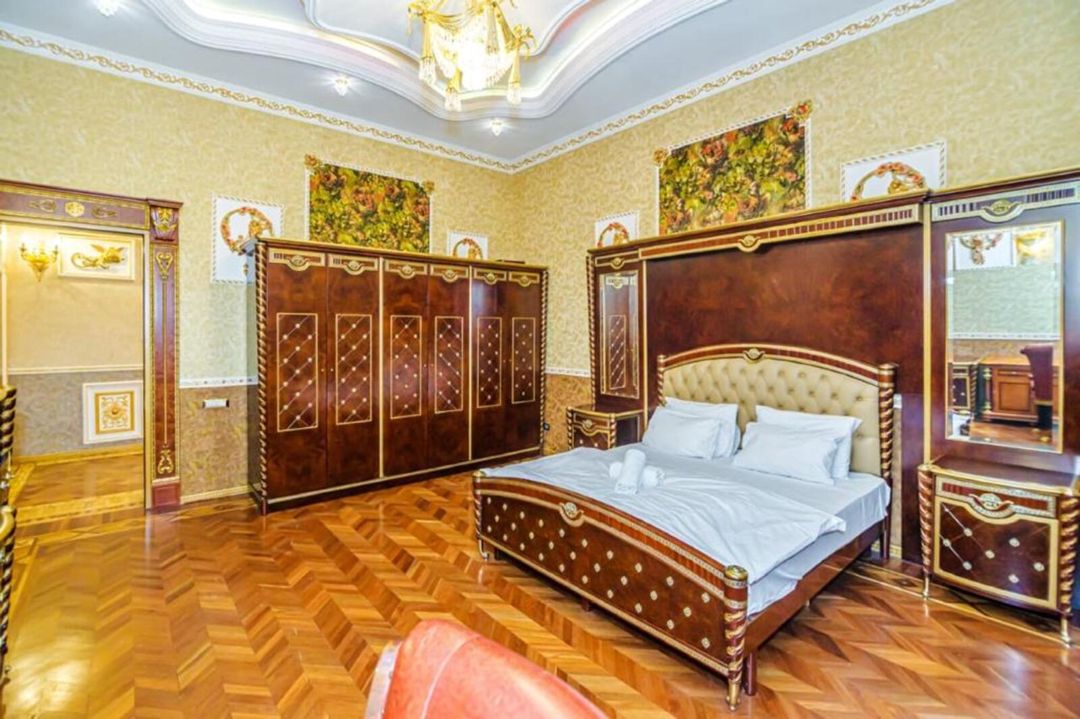 İcarəyə verilir 5 otaqlı köhnə tikili 220 m² — Mənzil, Bakı (2)