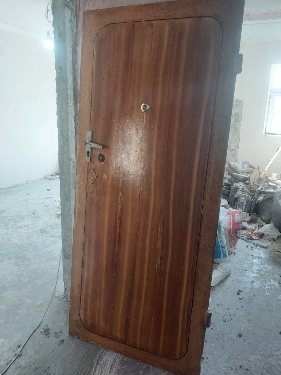 Dəmir seyf qapı — Təmir və inşaat, Bakı (2)