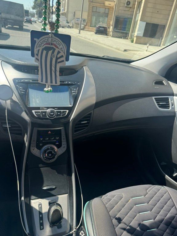 Hyundai Elantra, 1.8 L, 2013 il, 241 402 km — Avtomobillər, Bakı (12)