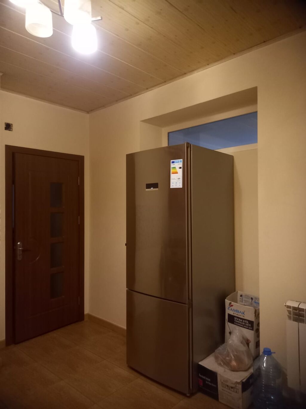 Menzil Yalniz telebe oglanlara verilir. Aile xanimlar qeti narahat — Mənzil, Masazır (4)