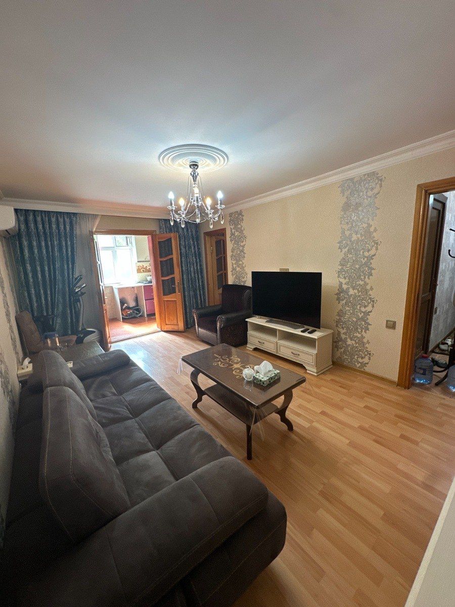 Satılır 3 otaqlı köhnə tikili 50 m² — Mənzil, Bakı (2)