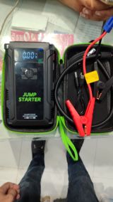 Avtomobil üçün portativ Jump Starter + hava kompressoru — Автоинструменты