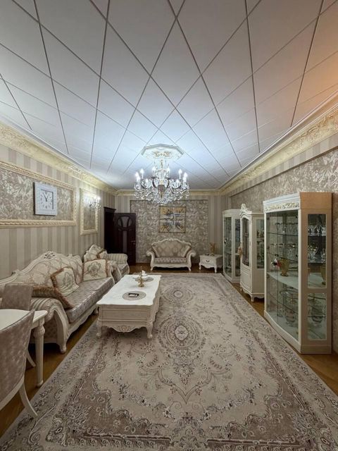Satılır 4 otaqlı yeni tikili 214 m² — Bakı
