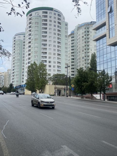 İcarəyə verilir 4 otaqlı yeni tikili 225 m² — Bakı