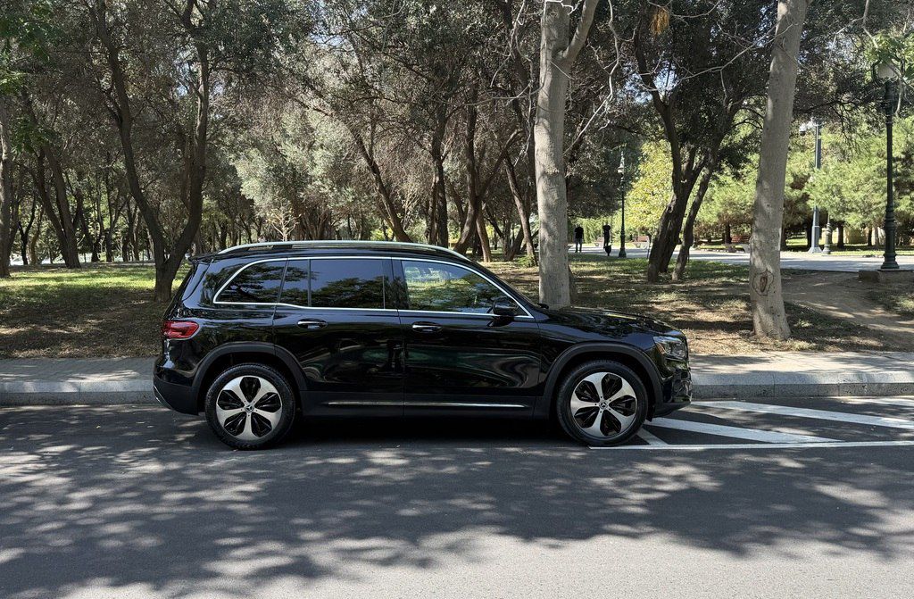 Mercedes GLB 250 4MATIC, 2.0 L, 2024 il, 22 871 km — Avtomobillər, Bakı (4)