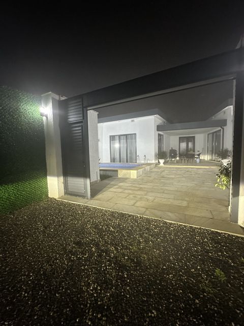 Satılır 4 otaqlı həyət evi/bağ evi 110 m² — Bakı