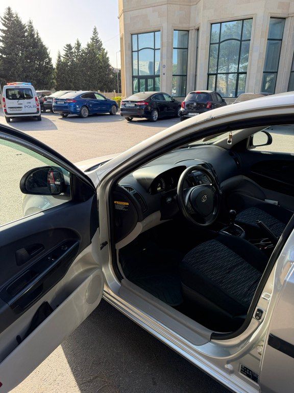 Kia Ceed, 1.4 L, 2007 il, 248 000 km — Avtomobillər, Bakı (8)