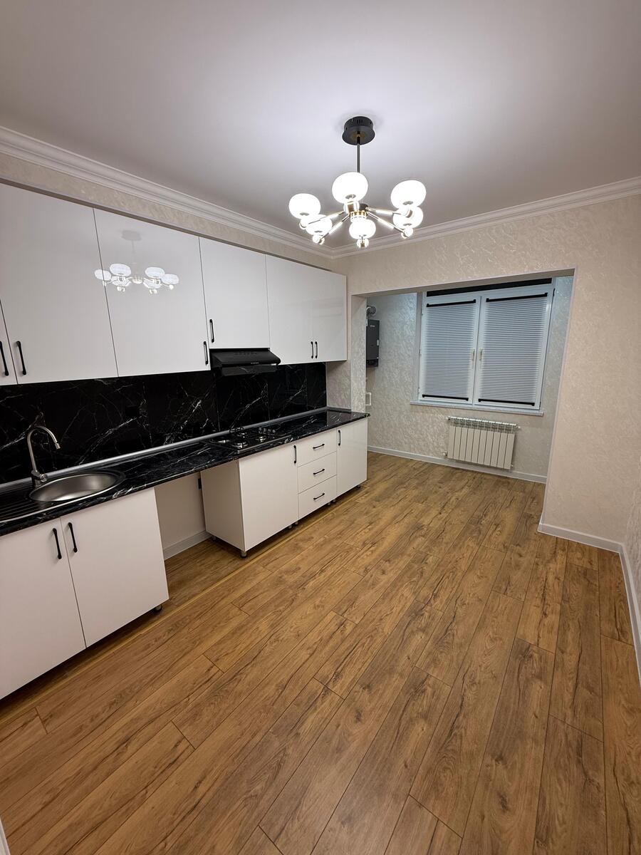Satılır 2 otaqlı köhnə tikili 83 m² — Mənzil, Bakı (7)