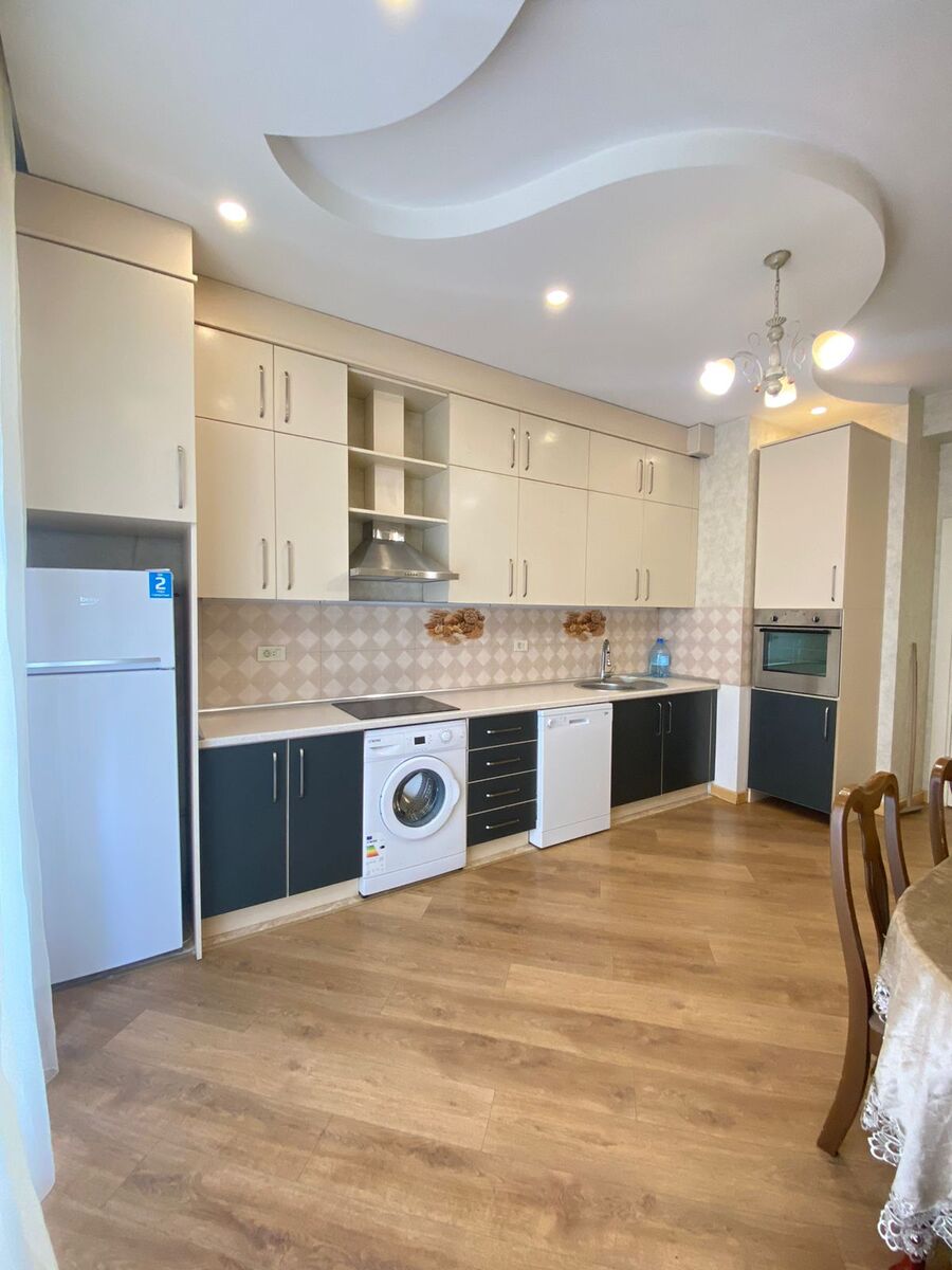 İcarəyə verilir 3 otaqlı yeni tikili 145 m² — Mənzil, Bakı (7)