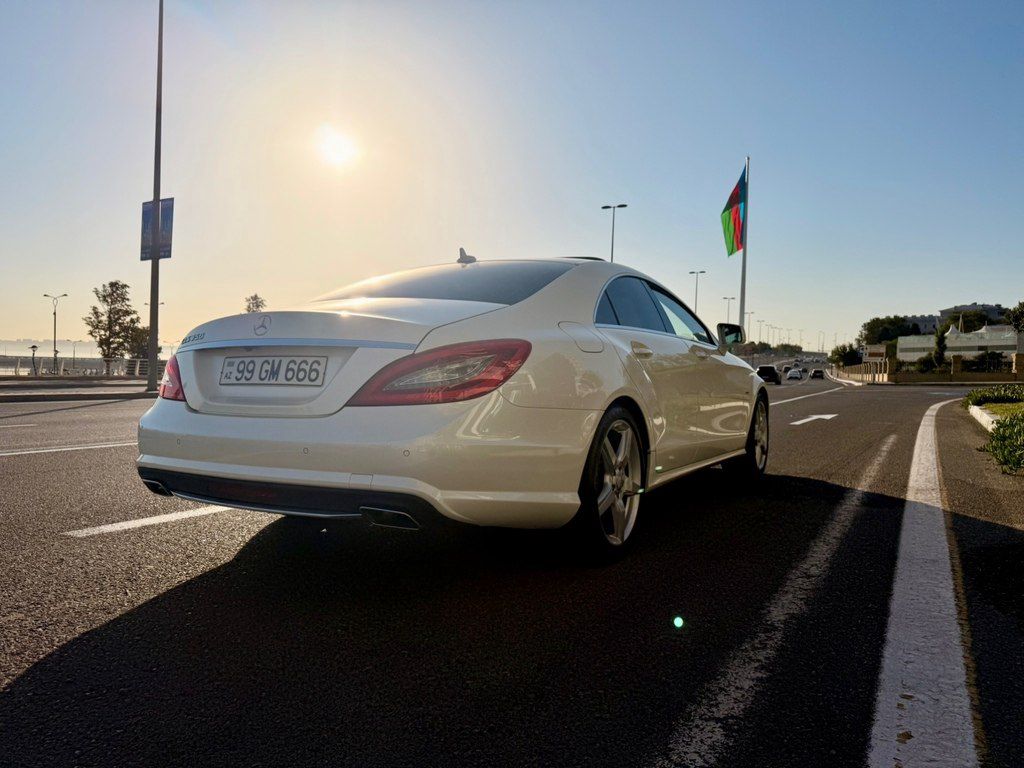 Mercedes CLS 350, 3.5 L, 2011 il, 140 000 km — Avtomobillər, Bakı (10)