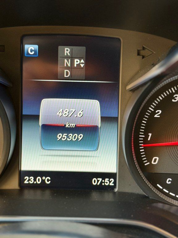 Mercedes GLC 300 4MATIC, 2.0 L, 2018 il, 95 000 km — Avtomobillər, Bakı (9)
