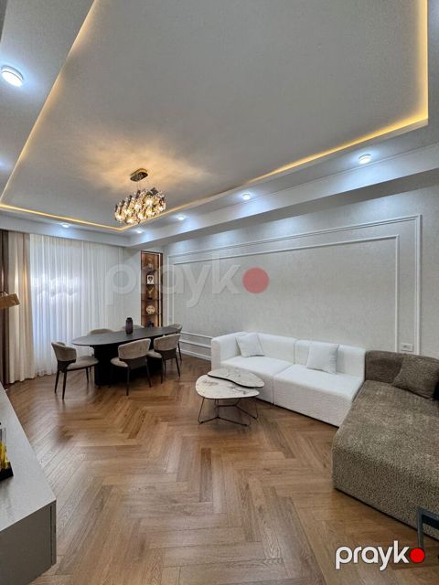 Satılır 2 otaqlı yeni tikili 85 m²