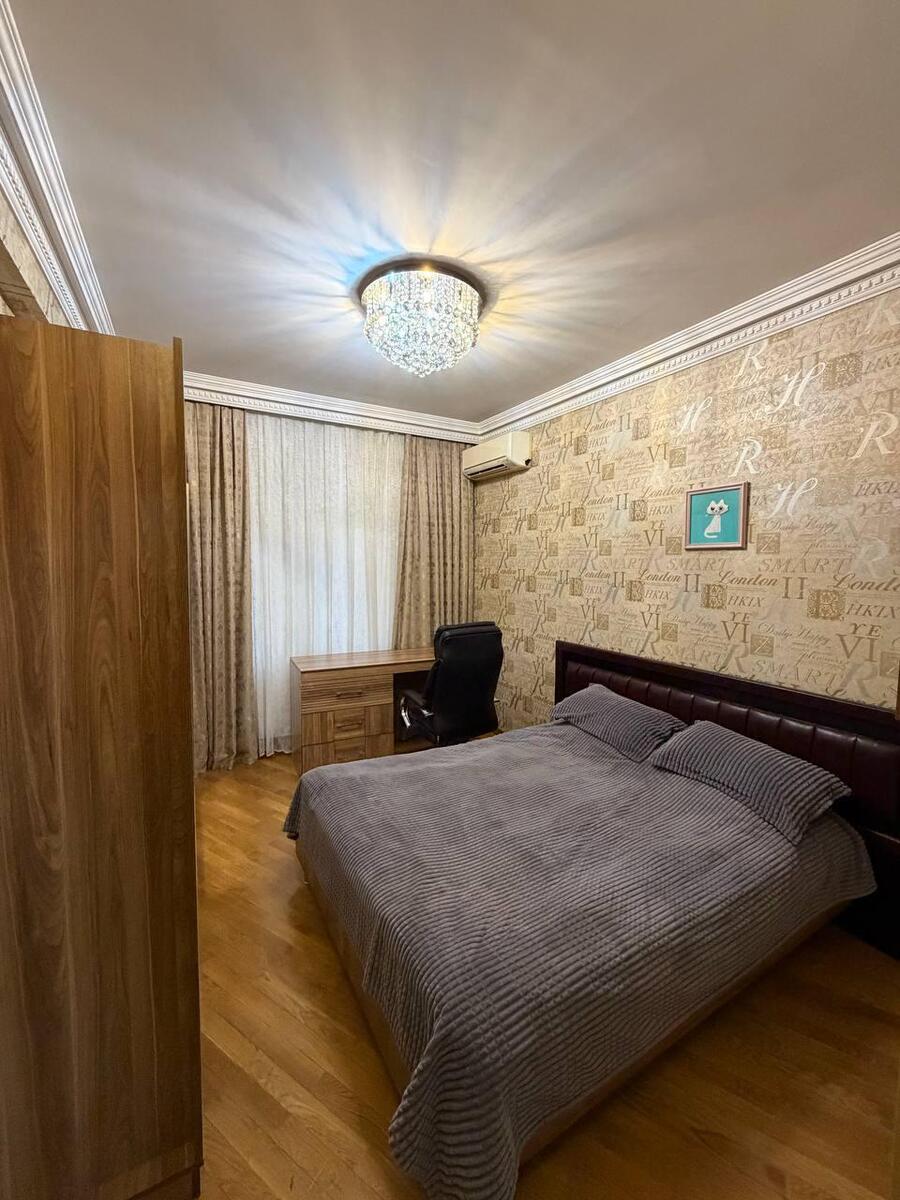 Satılır 4 otaqlı yeni tikili 214 m² — Mənzil, Bakı (8)