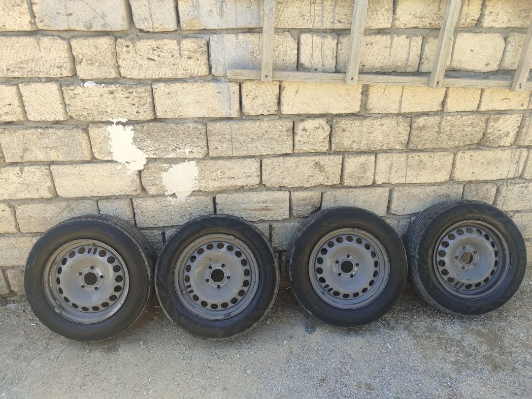 Təkər 195/65 R15 — Ehtiyat hissələri və aksesuarlar, Bakı (2)
