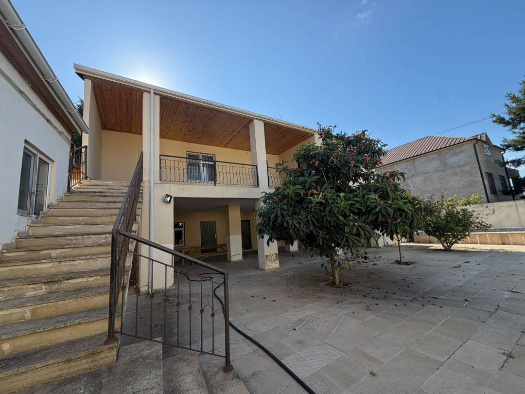Satılır 5 otaqlı həyət evi/bağ evi 240 m² — Ev, villa, Bakı