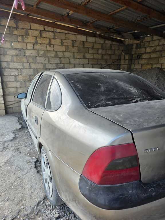 Opel Vectra, 1.6 L, 1996 il, 300 000 km — Avtomobillər, Bakı (8)
