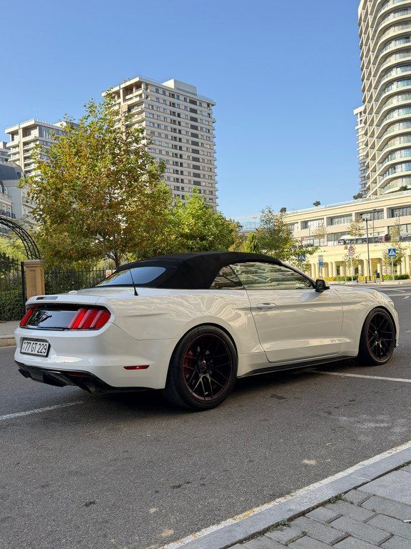 Ford Mustang, 2.3 L, 2015 il, 167 600 km — Avtomobillər, Bakı (4)