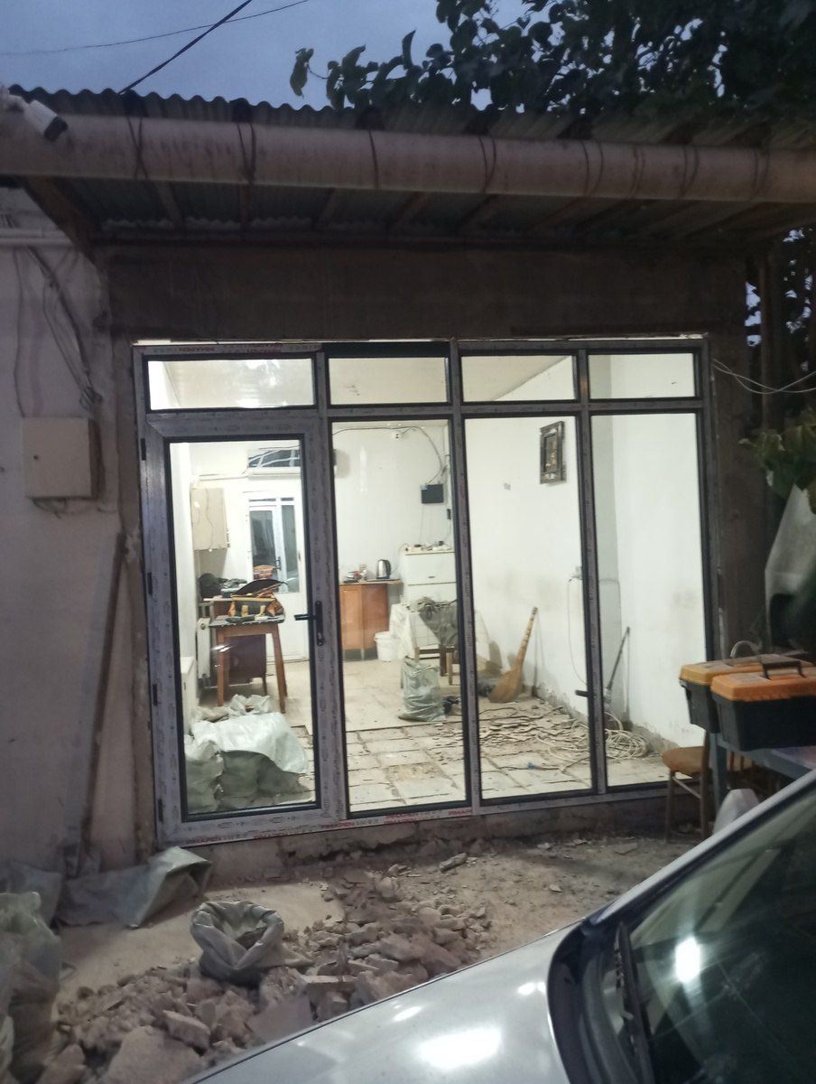 Cam qapılar — Təmir və inşaat, Bakı (2)