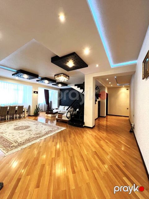 Satılır 4 otaqlı yeni tikili 160.5 m²