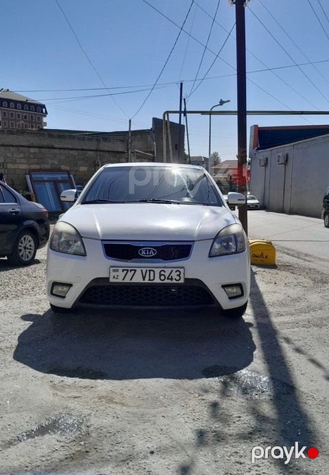 Kia Rio, 1.5 L, 2010 il, 332 750 km