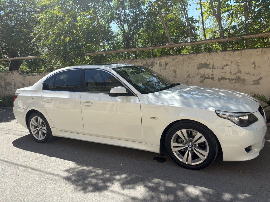 BMW 528, 3.0 L, 2009 il, 343 000 km — Avtomobillər, Bakı (3)