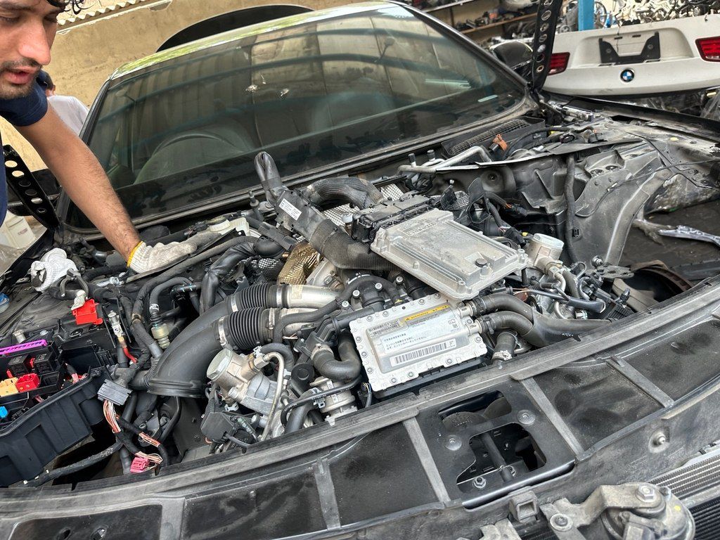 "Audi A8 4.0 2015" ehtiyat hissələri — Ehtiyat hissələri və aksesuarlar, Bakı (5)