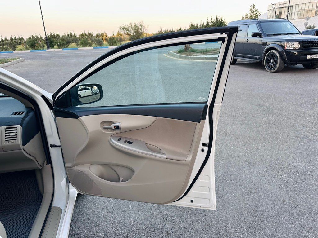 Toyota Corolla, 1.8 L, 2013 il, 132 000 km — Avtomobillər, Sumqayıt (8)